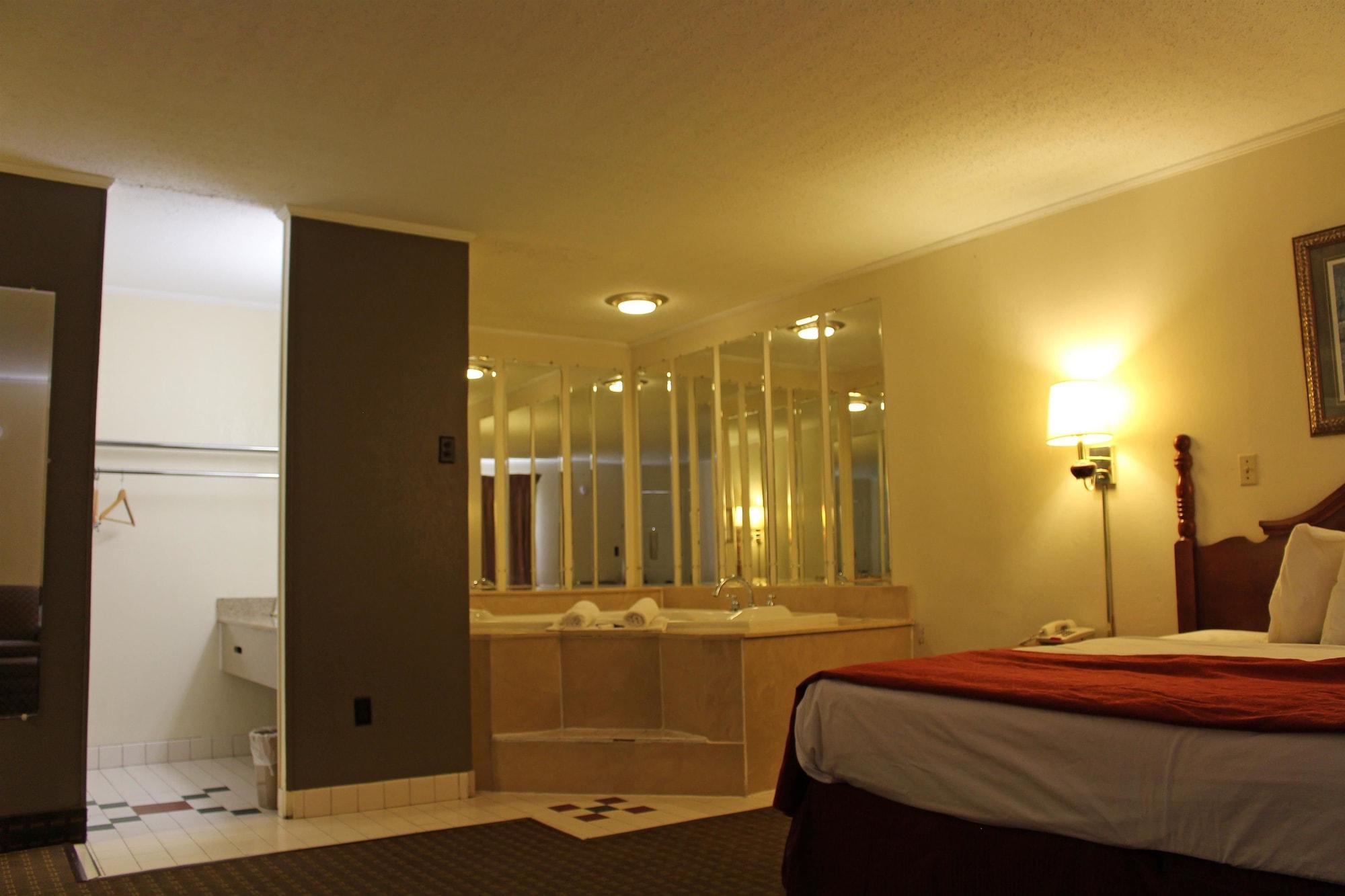 Lake View Inn & Suites Killen Extérieur photo